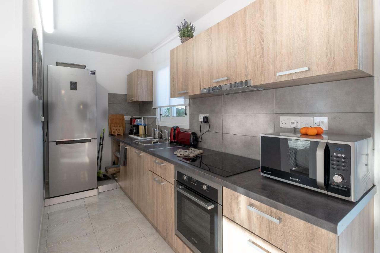 Seaview 3 Bedroom Kings Road Penthouse بافوس المظهر الخارجي الصورة