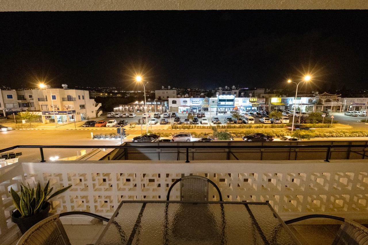 Seaview 3 Bedroom Kings Road Penthouse بافوس المظهر الخارجي الصورة